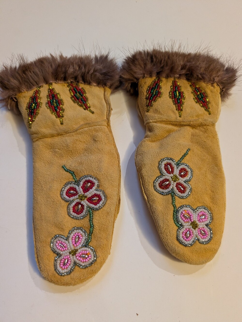 Suede Beaded Floral Mittens with Fur Trim - Tan